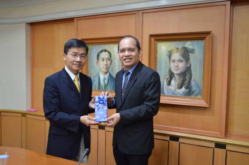 Professor from National Taipei University visits PSU
