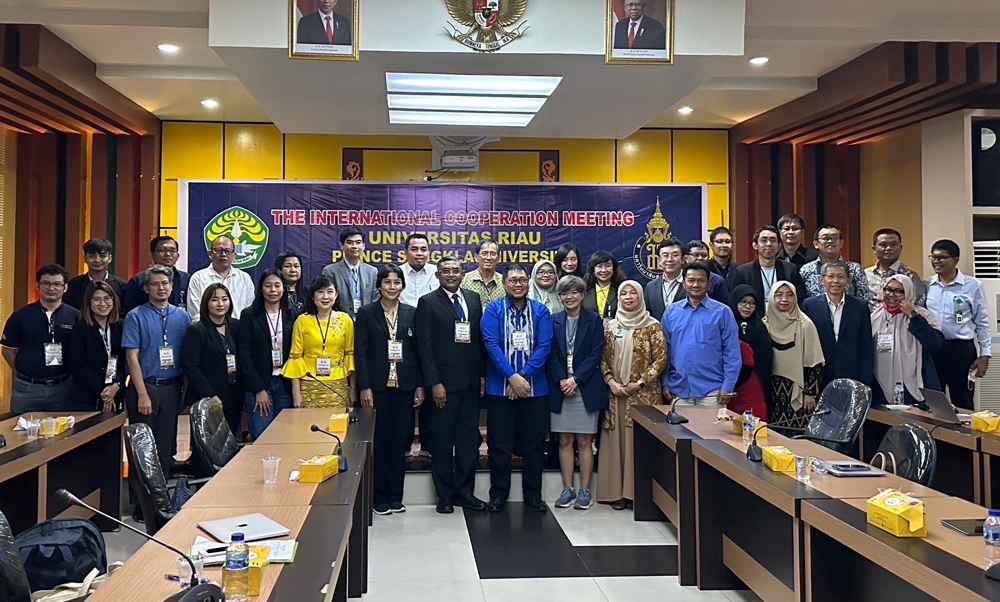 PSU Team visits Universities in Indonesia; Universitas Riau and Universitas Andalas
